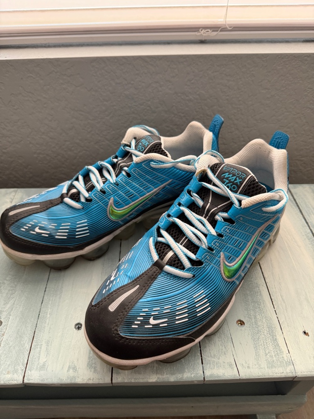 Men’s Nike Blue and Green VaporMax 360 Athletic Sneakers